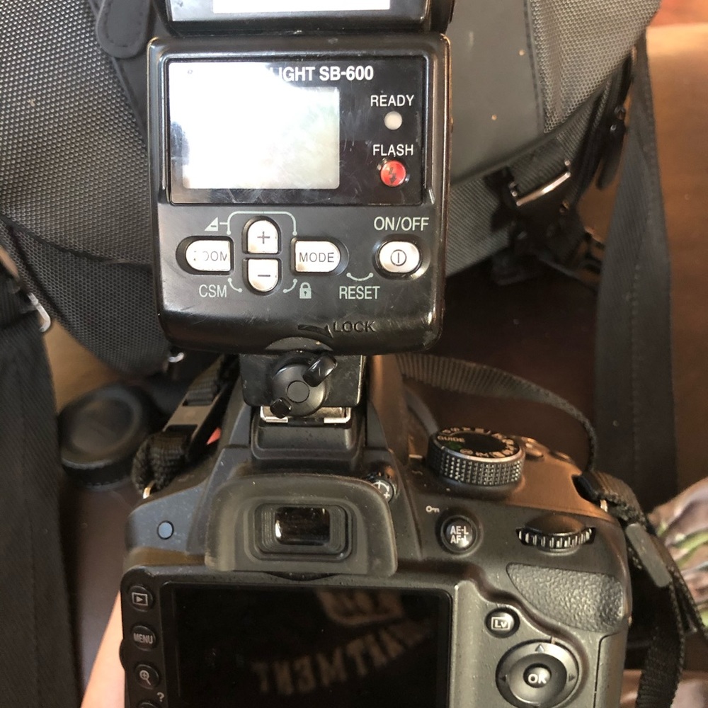 Nikon Camera - Picture 3 of 4
